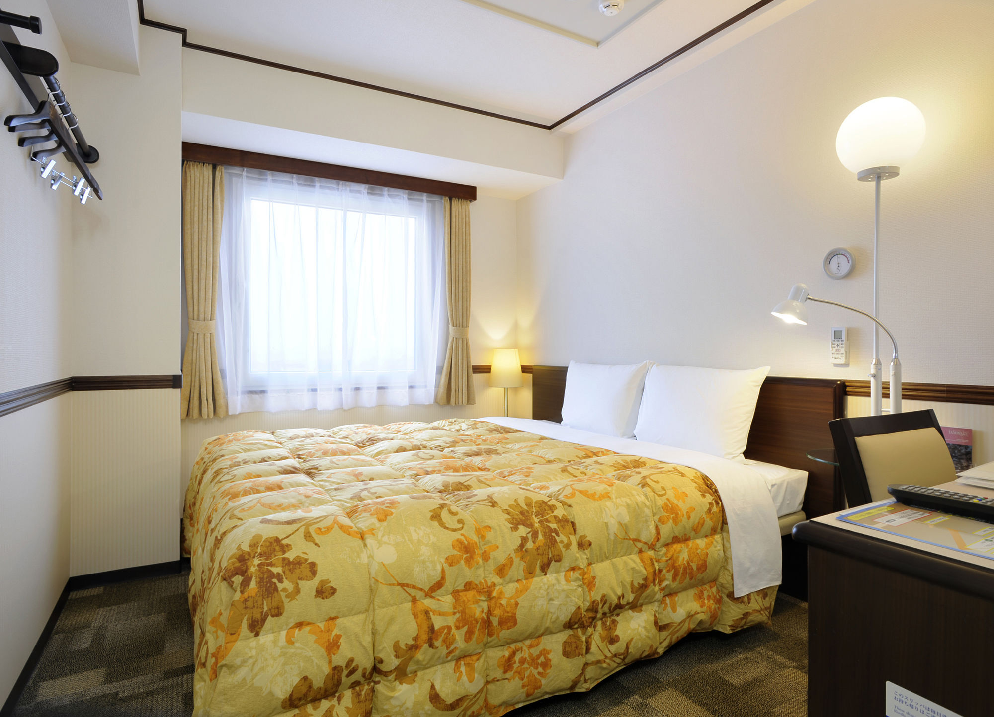 Toyoko Inn Hokkaido Sapporo-Eki Nishi-Guchi Hokudai Mae Екстер'єр фото